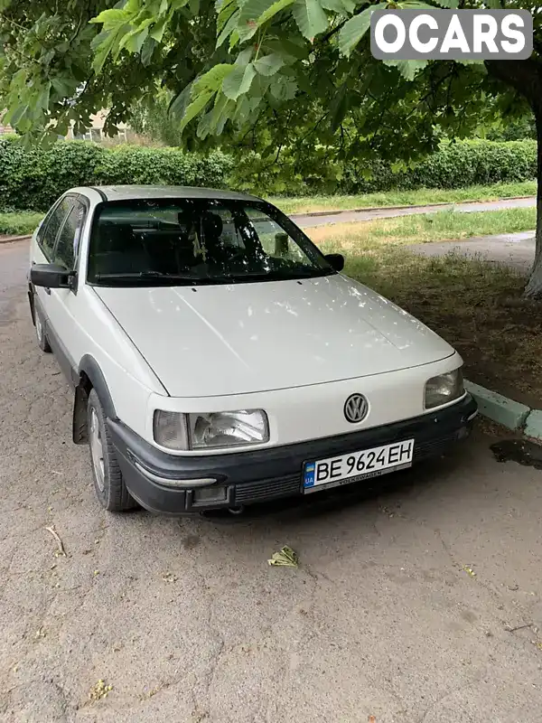 Седан Volkswagen Passat 1990 2 л. Ручная / Механика обл. Николаевская, Казанка - Фото 1/21