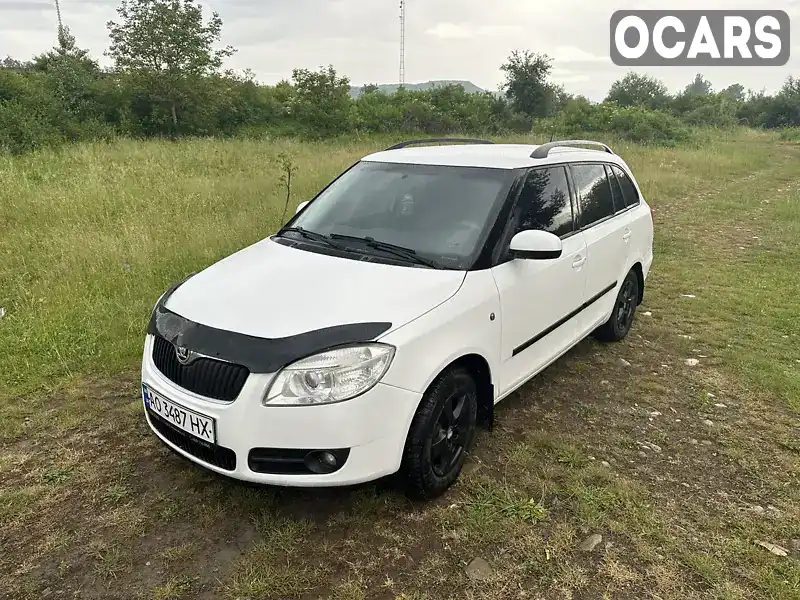 Универсал Skoda Fabia 2008 1.2 л. Ручная / Механика обл. Закарпатская, Тячев - Фото 1/10