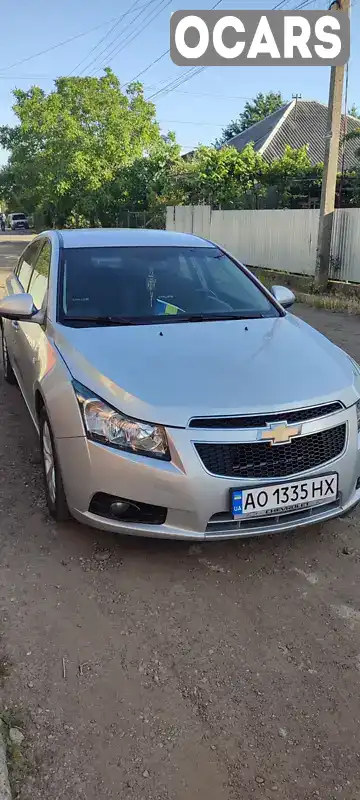 Седан Chevrolet Cruze 2011 1.8 л. Ручная / Механика обл. Закарпатская, Ужгород - Фото 1/6