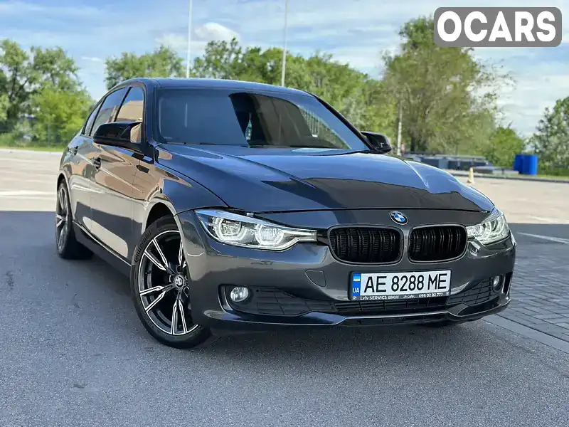 Седан BMW 3 Series 2013 2 л. Автомат обл. Днепропетровская, Днепр (Днепропетровск) - Фото 1/14