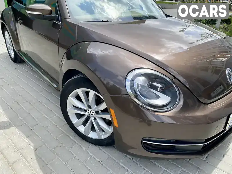 Хэтчбек Volkswagen Beetle 2013 1.97 л. Автомат обл. Днепропетровская, Днепр (Днепропетровск) - Фото 1/20