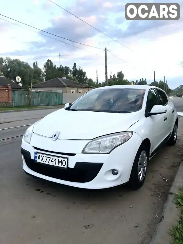 Хэтчбек Renault Megane 2011 1.5 л. Ручная / Механика обл. Харьковская, Харьков - Фото 1/14