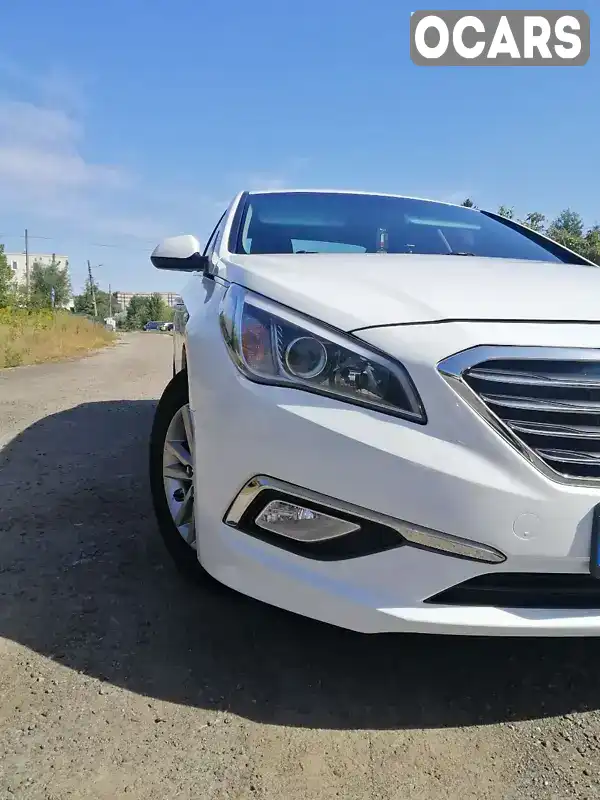 Седан Hyundai Sonata 2016 2 л. Автомат обл. Киевская, Киев - Фото 1/11