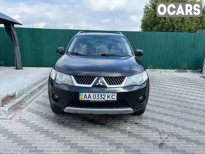 Внедорожник / Кроссовер Mitsubishi Outlander XL 2008 2.4 л. Ручная / Механика обл. Киевская, Киев - Фото 1/15