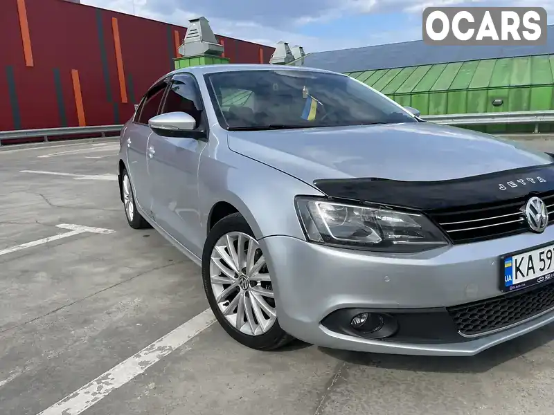 Седан Volkswagen Jetta 2012 1.6 л. Автомат обл. Киевская, Киев - Фото 1/21