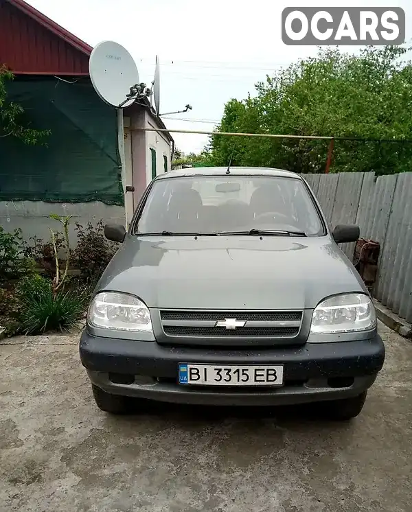 Внедорожник / Кроссовер Chevrolet Niva 2006 1.7 л. Ручная / Механика обл. Днепропетровская, Днепр (Днепропетровск) - Фото 1/8