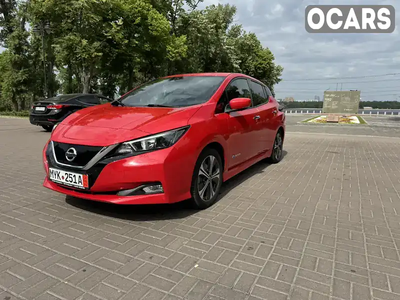 Хэтчбек Nissan Leaf 2018 null_content л. Автомат обл. Киевская, Киев - Фото 1/21