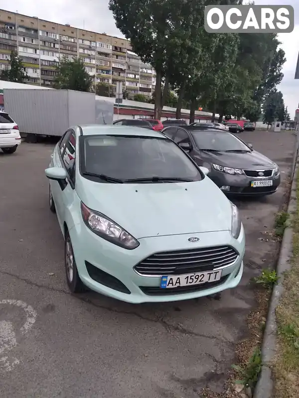 Седан Ford Fiesta 2017 1.6 л. Автомат обл. Киевская, Киев - Фото 1/5