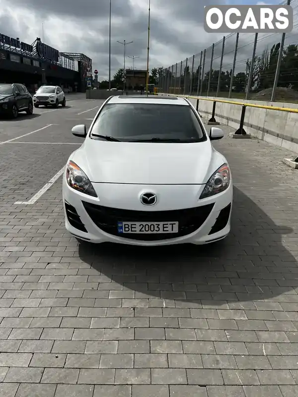 Седан Mazda 3 2012 2 л. Ручна / Механіка обл. Миколаївська, Первомайськ - Фото 1/21