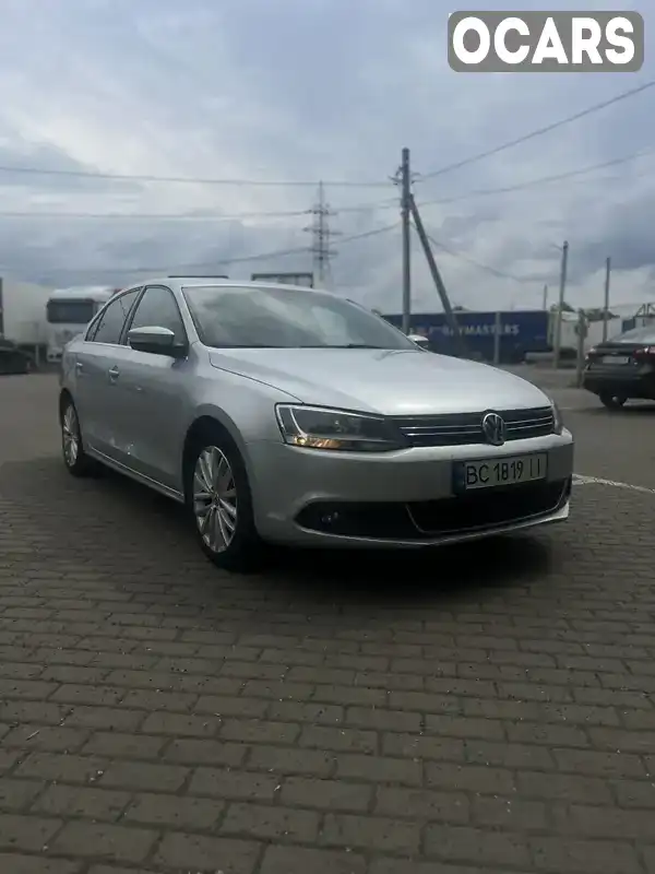 Седан Volkswagen Jetta 2013 1.97 л. Автомат обл. Львівська, Львів - Фото 1/16