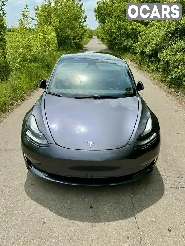 Седан Tesla Model 3 2021 null_content л. обл. Київська, Київ - Фото 1/11