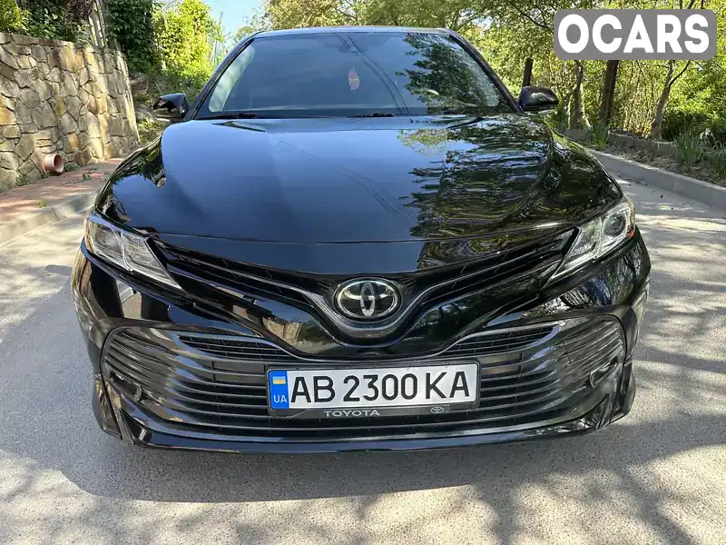 Седан Toyota Camry 2019 2.49 л. обл. Винницкая, Винница - Фото 1/21