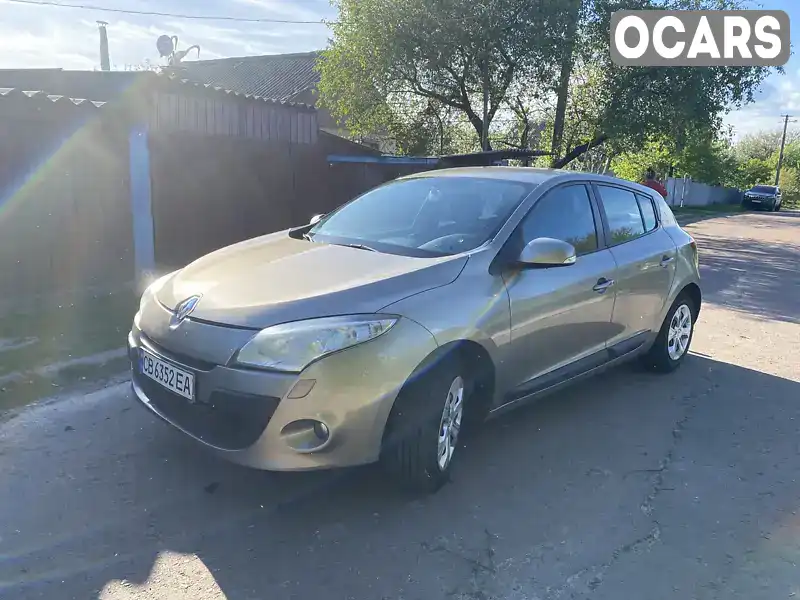 Хэтчбек Renault Megane 2010 1.6 л. Ручная / Механика обл. Черниговская, Чернигов - Фото 1/12