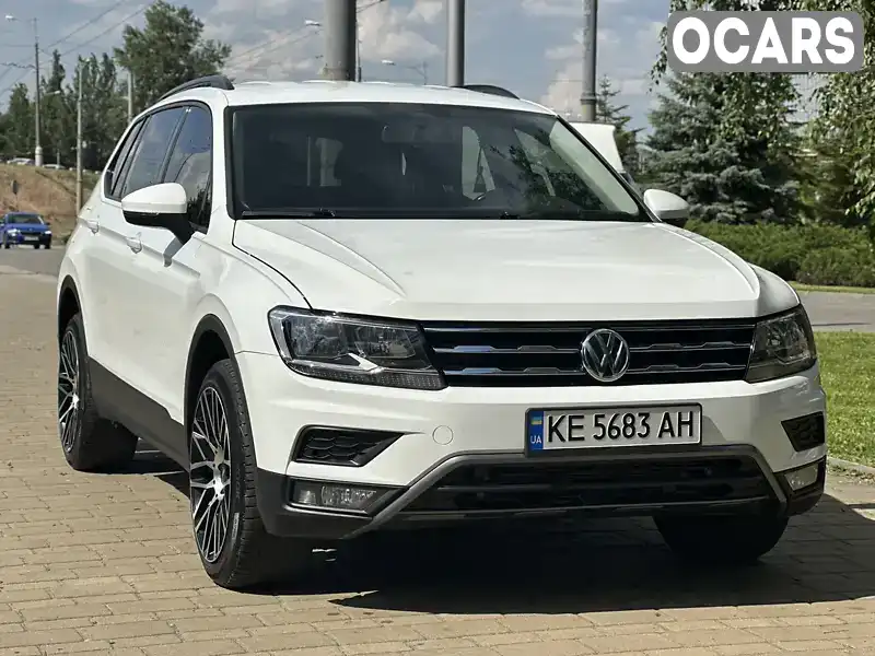 Внедорожник / Кроссовер Volkswagen Tiguan 2017 2 л. Автомат обл. Днепропетровская, Днепр (Днепропетровск) - Фото 1/21