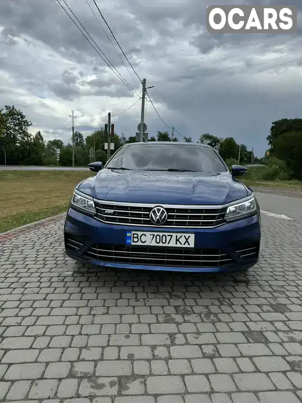 Седан Volkswagen Passat 2017 1.8 л. Автомат обл. Львовская, Мостиска - Фото 1/14