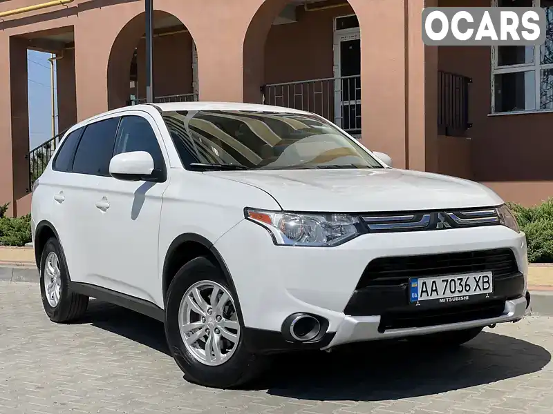 Позашляховик / Кросовер Mitsubishi Outlander 2014 2.36 л. Автомат обл. Рівненська, Рівне - Фото 1/21