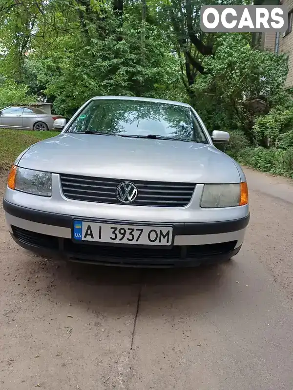 Седан Volkswagen Passat 1997 1.6 л. Автомат обл. Чернівецька, Чернівці - Фото 1/8