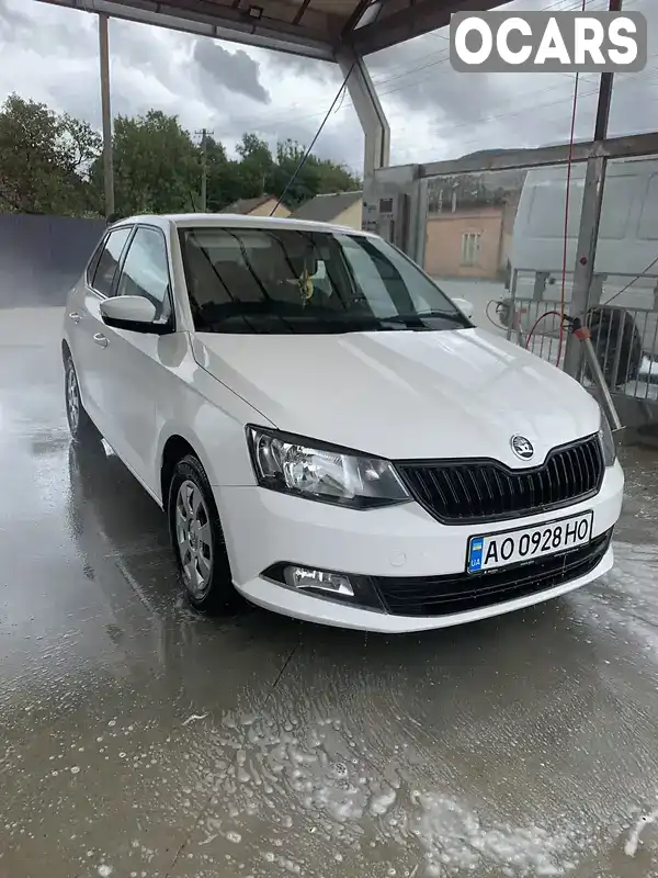 Хетчбек Skoda Fabia 2017 1.2 л. Ручна / Механіка обл. Закарпатська, Ужгород - Фото 1/5