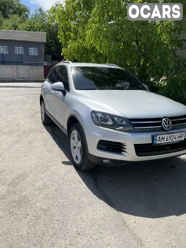 Позашляховик / Кросовер Volkswagen Touareg 2011 2.97 л. Автомат обл. Житомирська, Житомир - Фото 1/14