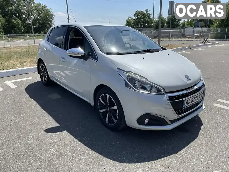 Хэтчбек Peugeot 208 2018 1.2 л. Автомат обл. Киевская, Киев - Фото 1/15