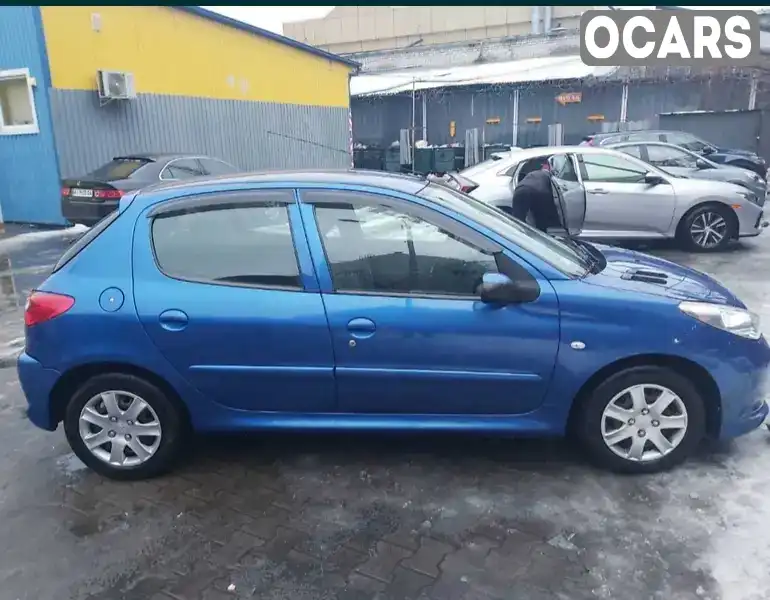 Седан Peugeot 206 2010 1.36 л. Ручная / Механика обл. Житомирская, Житомир - Фото 1/5