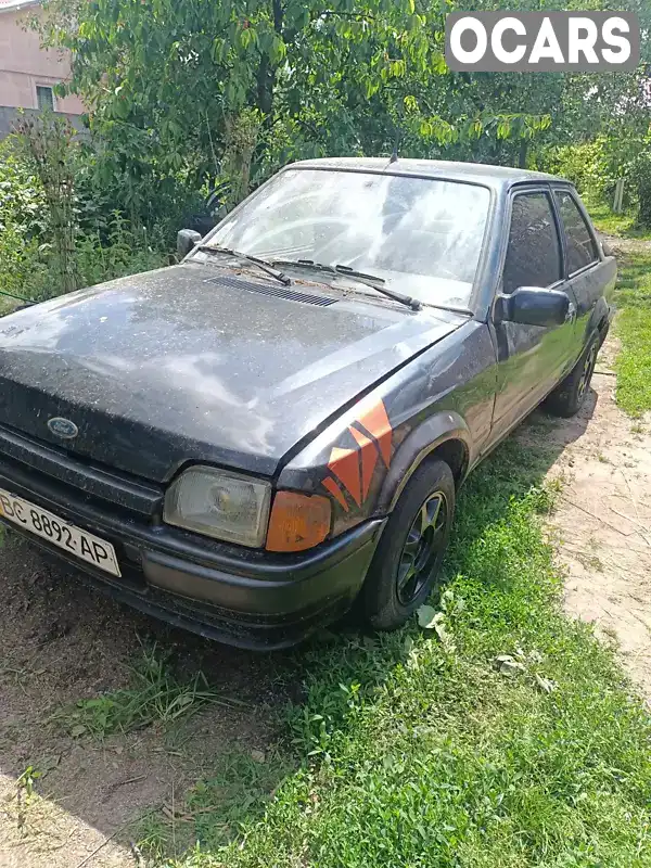 Хетчбек Ford Escort 1988 1.3 л. Ручна / Механіка обл. Львівська, Кам'янка-Бузька - Фото 1/8