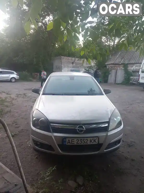 Хэтчбек Opel Astra 2004 1.6 л. Робот обл. Днепропетровская, Днепр (Днепропетровск) - Фото 1/8