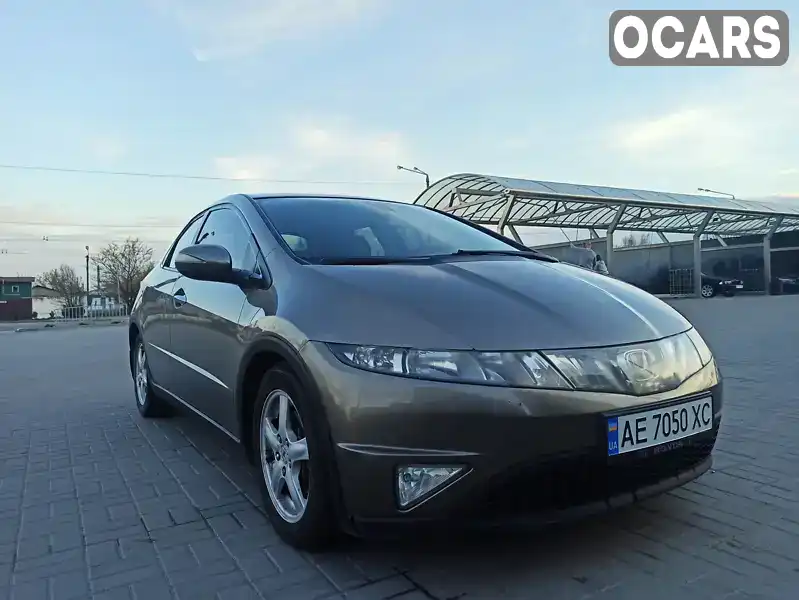 Хэтчбек Honda Civic 2006 1.8 л. Робот обл. Днепропетровская, Днепр (Днепропетровск) - Фото 1/11