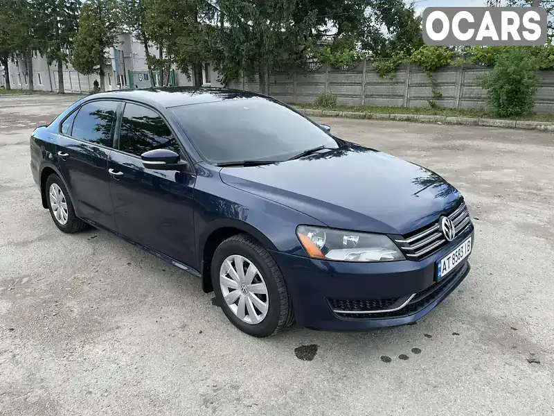 Седан Volkswagen Passat 2013 2.49 л. Автомат обл. Черновицкая, Черновцы - Фото 1/16