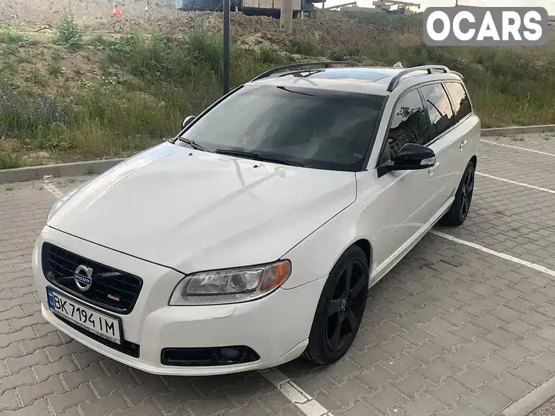 Универсал Volvo V70 2011 2.4 л. Автомат обл. Ровенская, Ровно - Фото 1/21