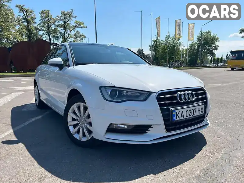 Седан Audi A3 2015 1.6 л. Автомат обл. Київська, Київ - Фото 1/21