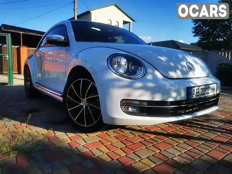 Хэтчбек Volkswagen Beetle 2015 1.8 л. Автомат обл. Днепропетровская, Днепр (Днепропетровск) - Фото 1/21