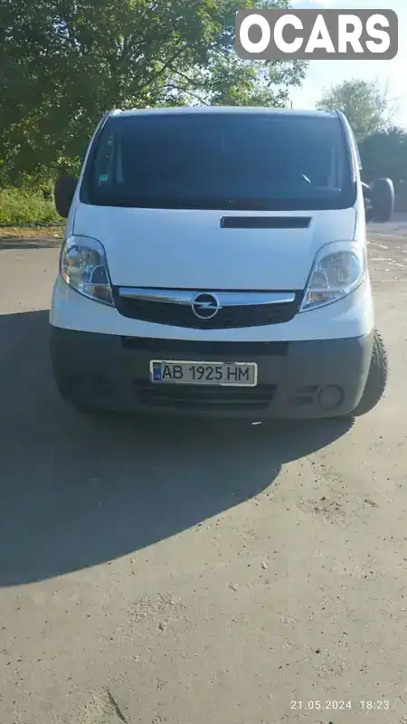 Минивэн Opel Vivaro 2013 2 л. Ручная / Механика обл. Винницкая, Крижополь - Фото 1/21