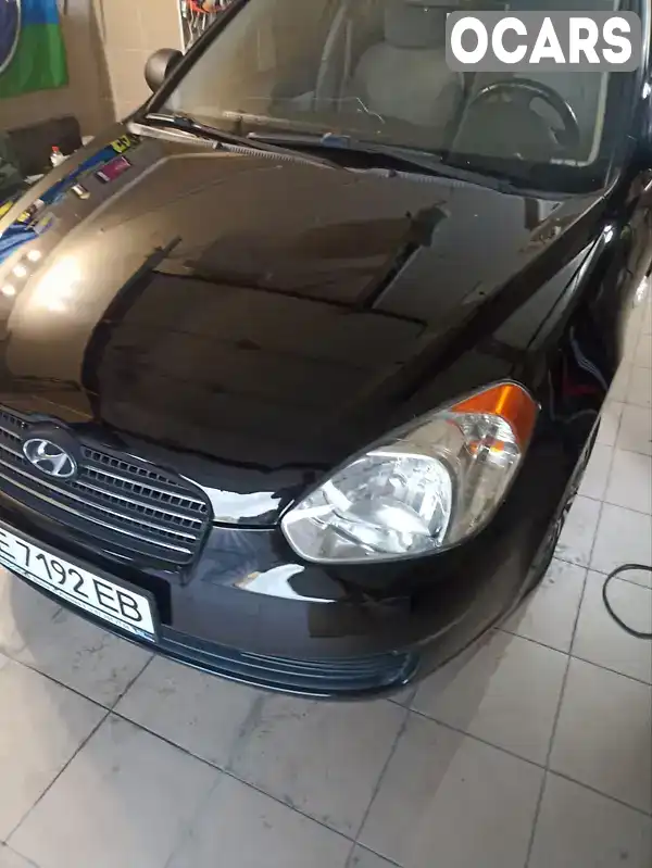 Седан Hyundai Accent 2010 1.4 л. Ручна / Механіка обл. Чернівецька, Чернівці - Фото 1/21