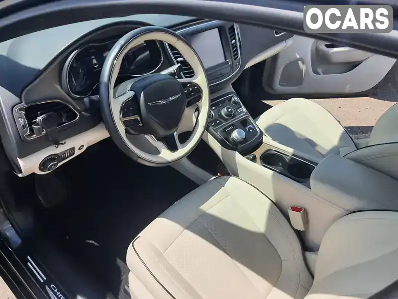 Седан Chrysler 200 2015 null_content л. обл. Киевская, Киев - Фото 1/21