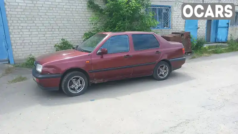 Седан Volkswagen Vento 1993 null_content л. обл. Харківська, location.city.pisochyn - Фото 1/9