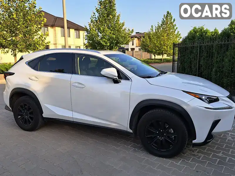 Внедорожник / Кроссовер Lexus NX 2019 2 л. Автомат обл. Одесская, Одесса - Фото 1/12