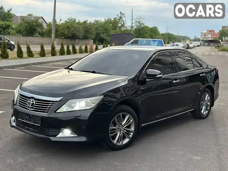 Седан Toyota Camry 2012 2.5 л. Автомат обл. Черниговская, Чернигов - Фото 1/13