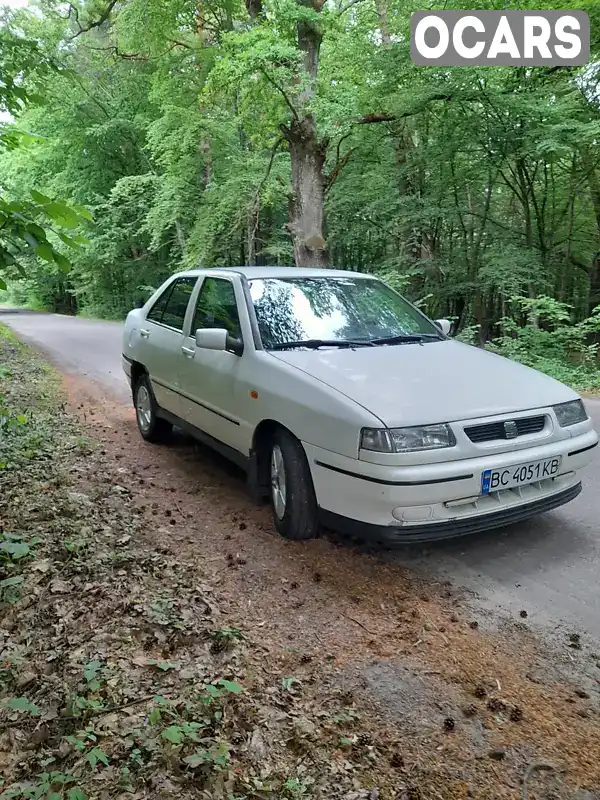 Седан SEAT Toledo 1993 1.8 л. Ручная / Механика обл. Львовская, Новояворовск - Фото 1/18