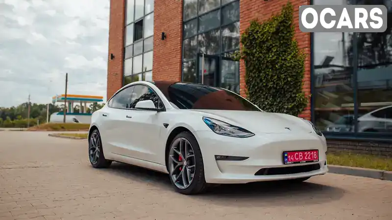 Седан Tesla Model 3 2023 null_content л. обл. Чернівецька, Чернівці - Фото 1/21