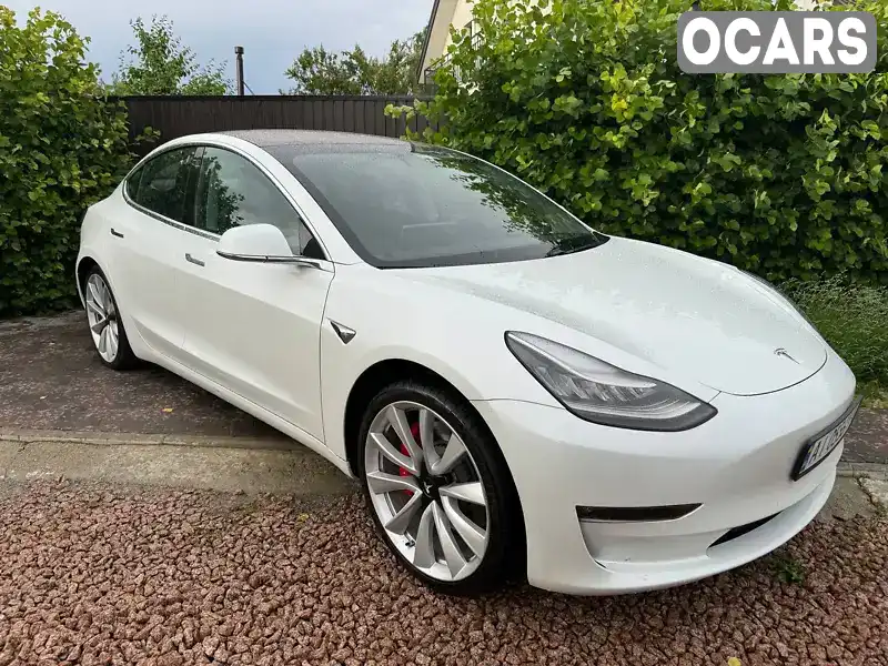 Седан Tesla Model 3 2018 null_content л. обл. Киевская, Киев - Фото 1/10