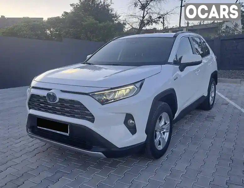 Позашляховик / Кросовер Toyota RAV4 2021 2.49 л. Варіатор обл. Чернівецька, Чернівці - Фото 1/21