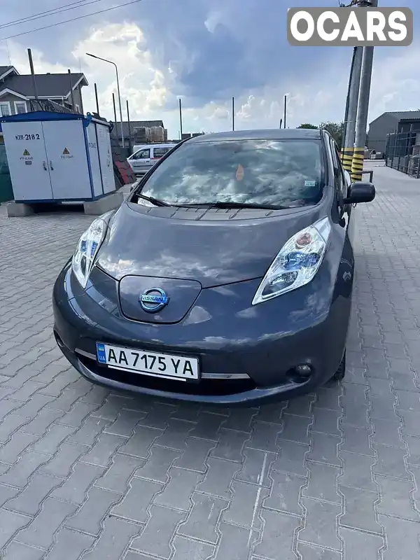 Хэтчбек Nissan Leaf 2013 null_content л. обл. Киевская, Киев - Фото 1/11