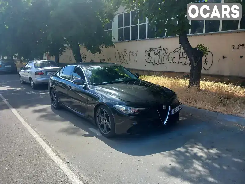 Седан Alfa Romeo Giulia 2017 2 л. Автомат обл. Черкасская, Черкассы - Фото 1/13