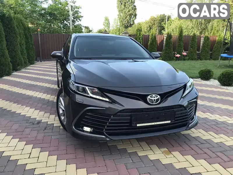 Седан Toyota Camry 2021 2.49 л. Автомат обл. Львовская, Львов - Фото 1/21