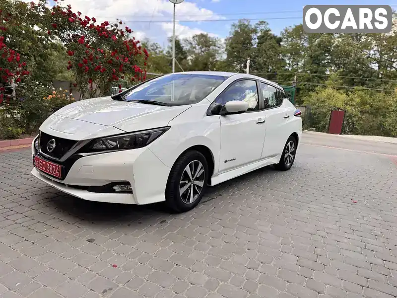 Хэтчбек Nissan Leaf 2018 null_content л. Автомат обл. Винницкая, Винница - Фото 1/21