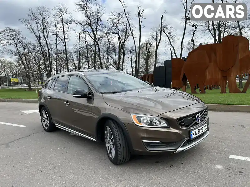 Універсал Volvo V60 Cross Country 2015 2.5 л. Автомат обл. Київська, Київ - Фото 1/10