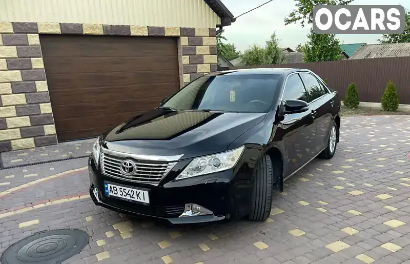 Седан Toyota Camry 2011 2.49 л. Автомат обл. Винницкая, Тульчин - Фото 1/21