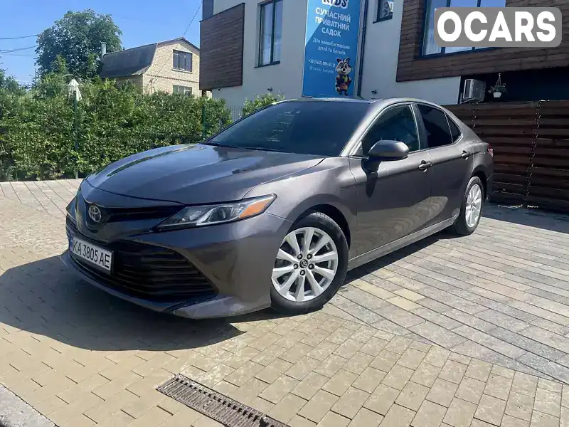 Седан Toyota Camry 2019 2.49 л. Автомат обл. Київська, Київ - Фото 1/21