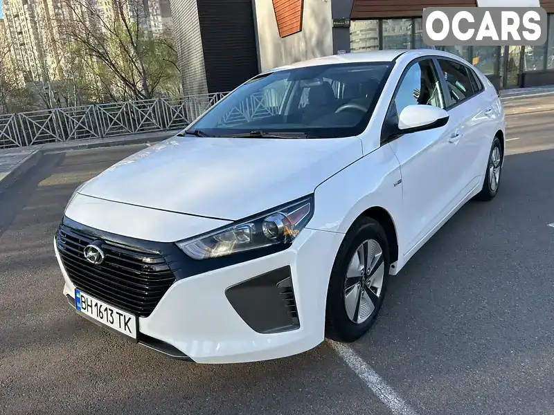 Хетчбек Hyundai Ioniq 2019 1.58 л. Автомат обл. Київська, Київ - Фото 1/18